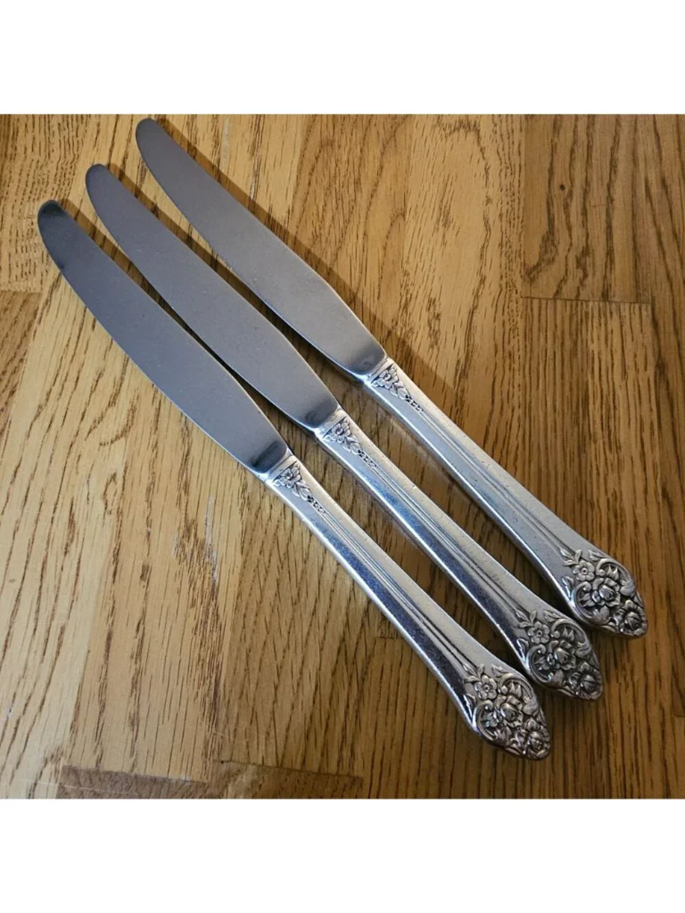 3 Rogers Plantation Silverplate Knife 9.25